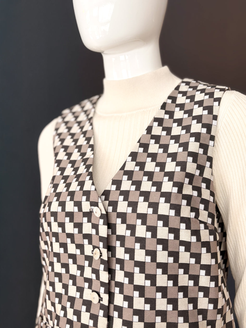 Vivienne vest