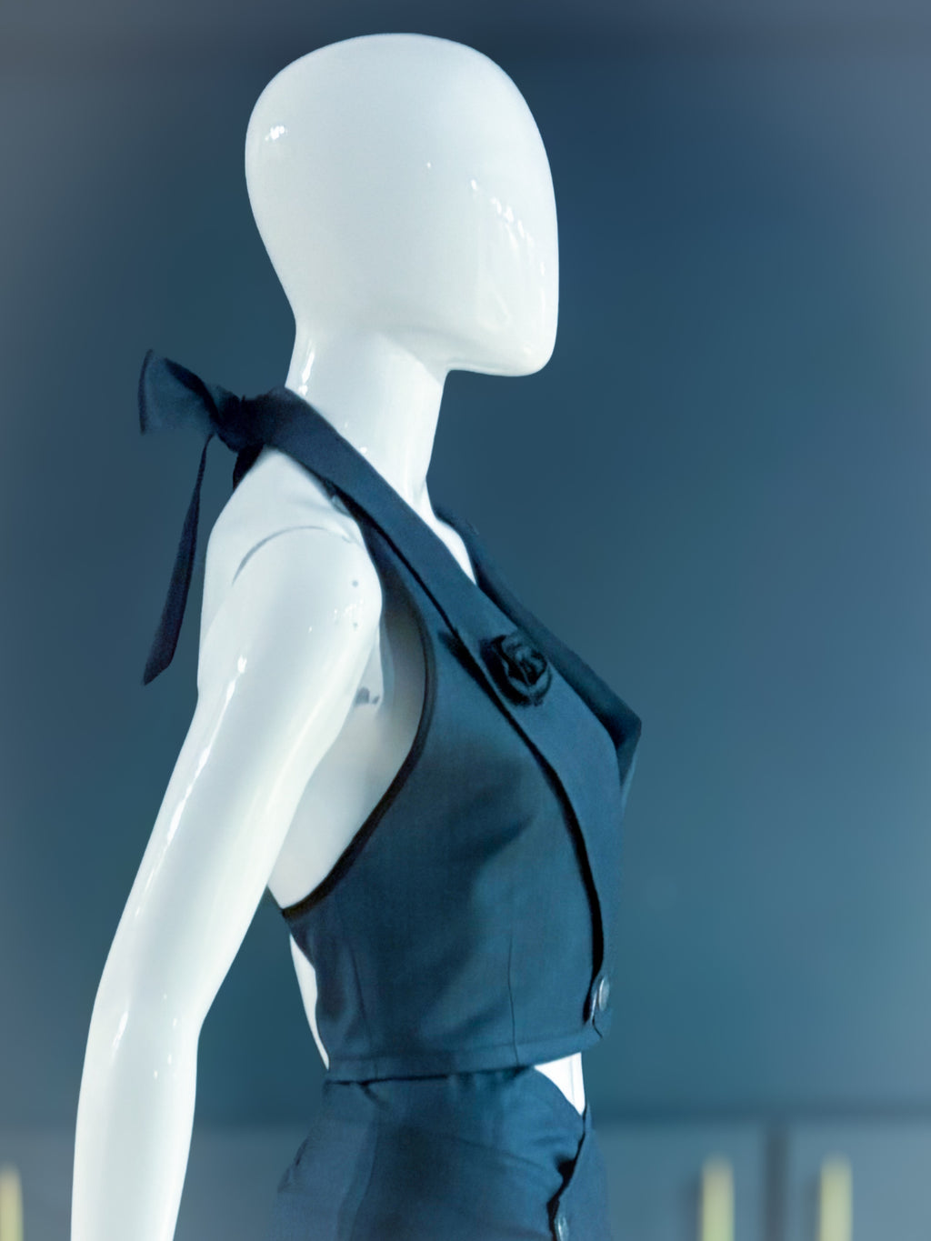 Tova vest