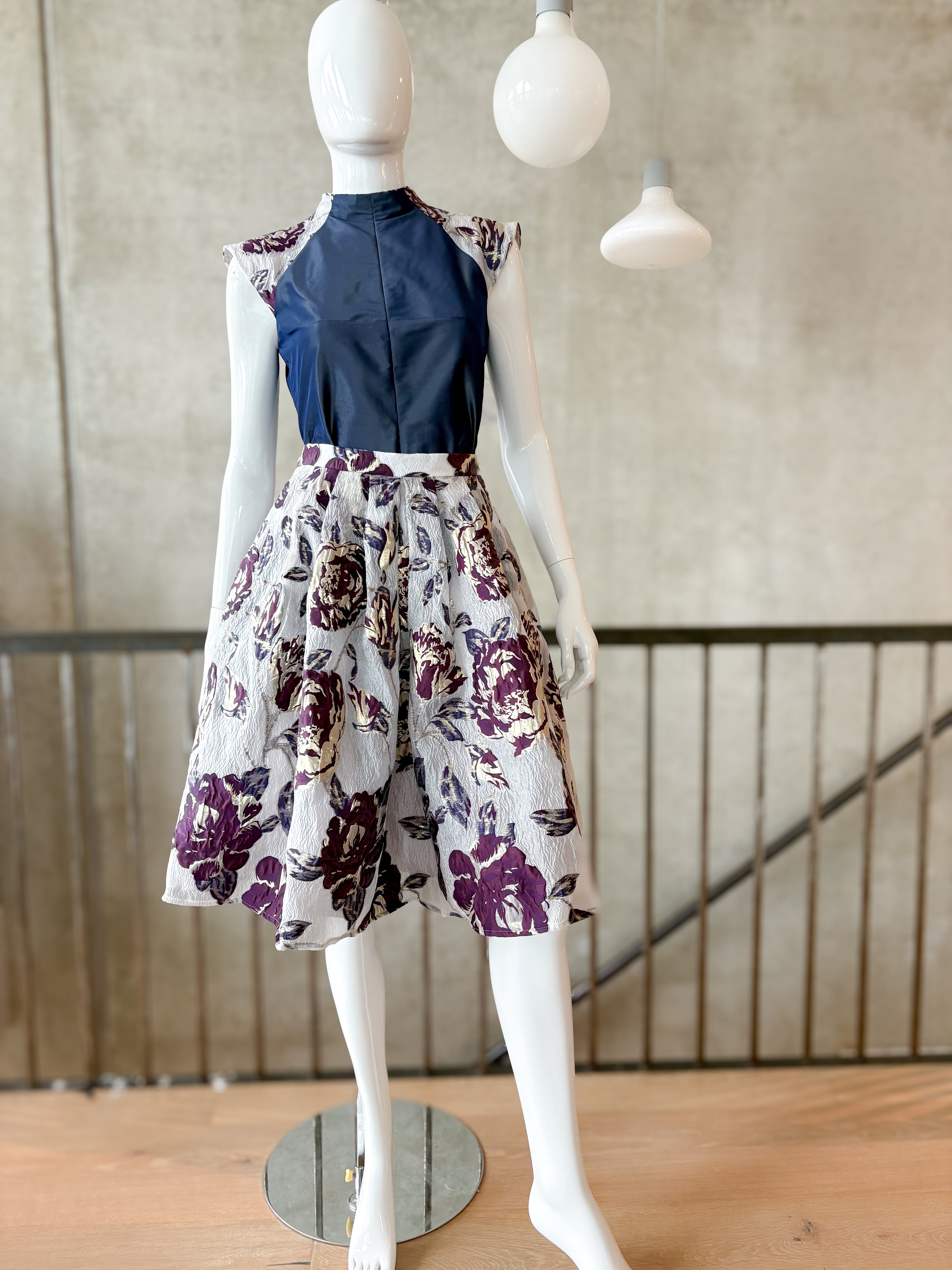 Carrie knelangt skjørt